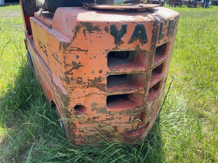 yale-forklift-image-27