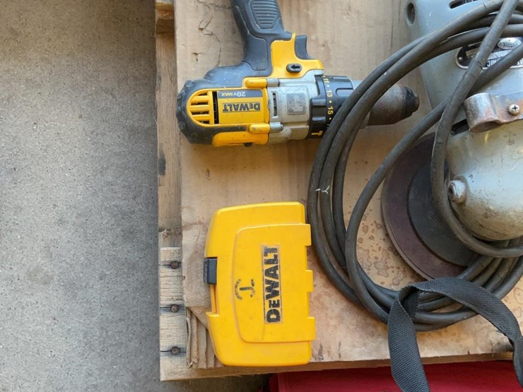 dewalt-&-hilti-handheld-power-tools-&-batteries-image-19
