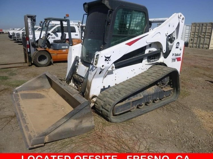 2020-bobcat-t770-image-14