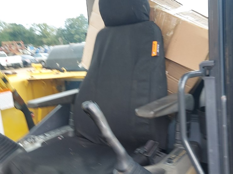 2010-komatsu-pc160-lc-8-image-12