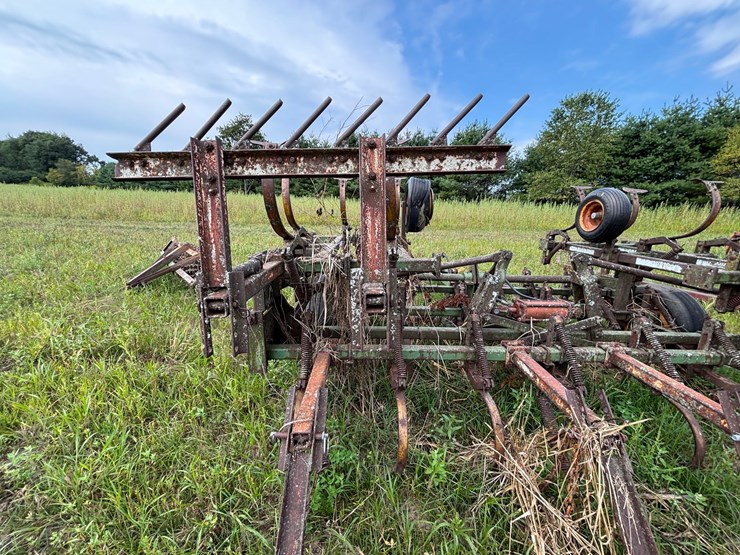 #2656-•-kewanee-17'-field-cultivator-image-11