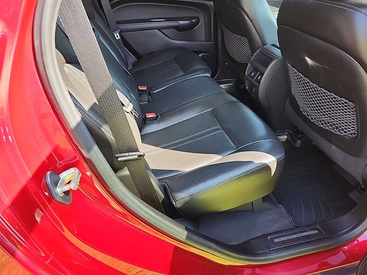 2014-cadillac-srx4-suv-image-23