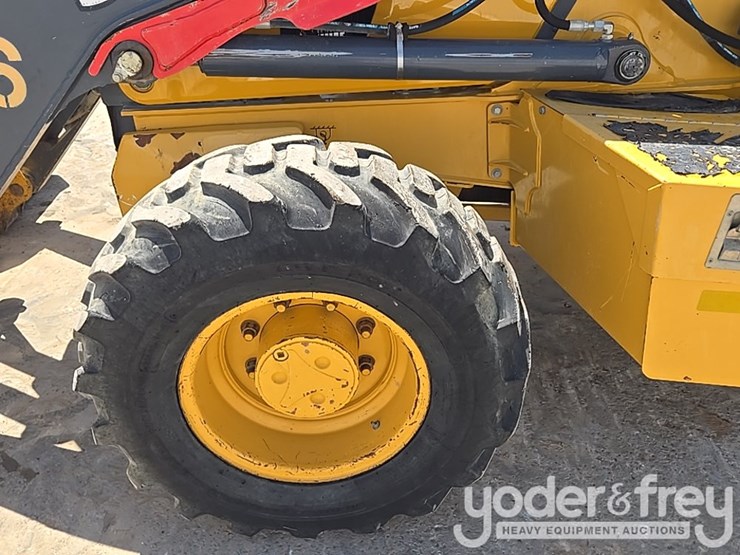 2019-deere-310sl-image-9