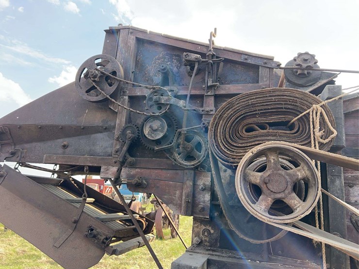 altman-taylor-threshing-machine-image-39