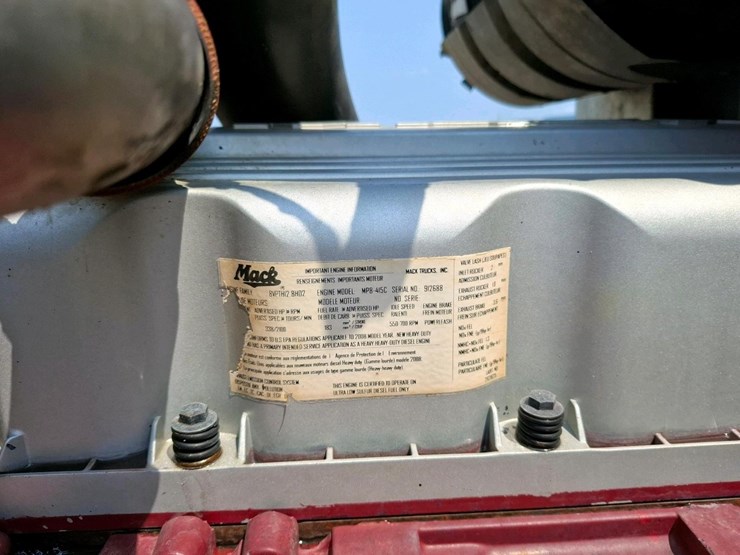 2009-mack-ch613-image-13