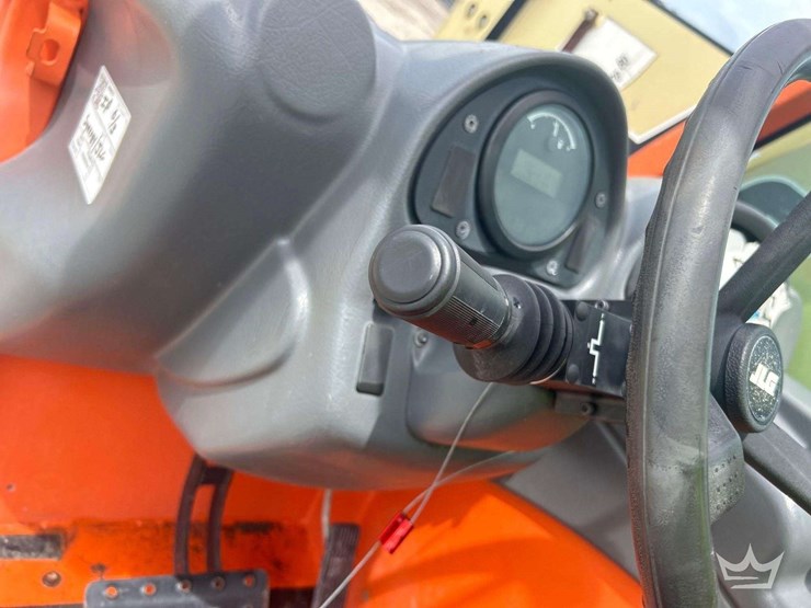 2018-jlg-g5-18a-image-19