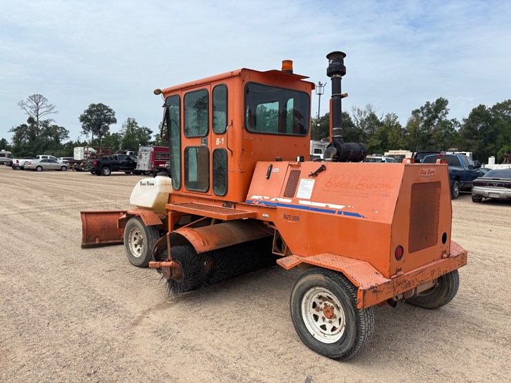2015-broce-rjt350-image-4