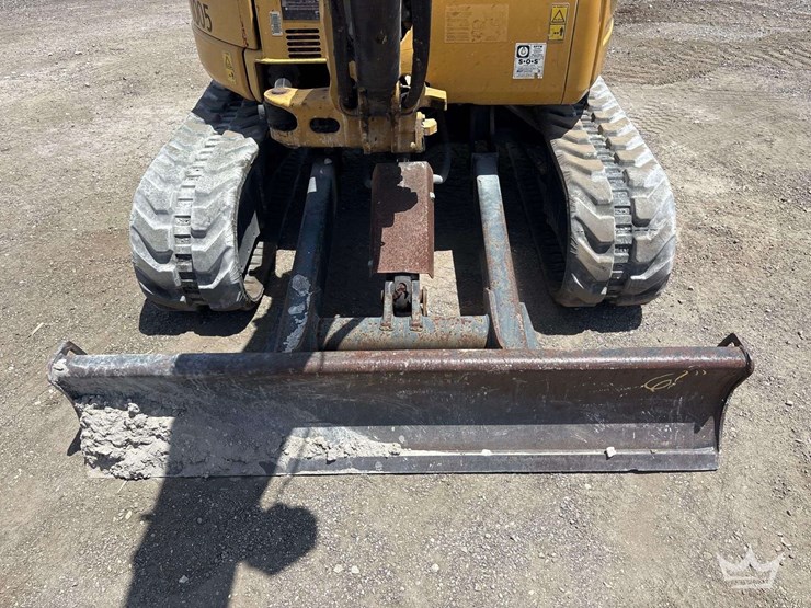 2010-caterpillar-303c-cr-mini-excavator-image-33