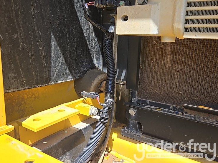 2023-komatsu-pc360-lc-11-image-38