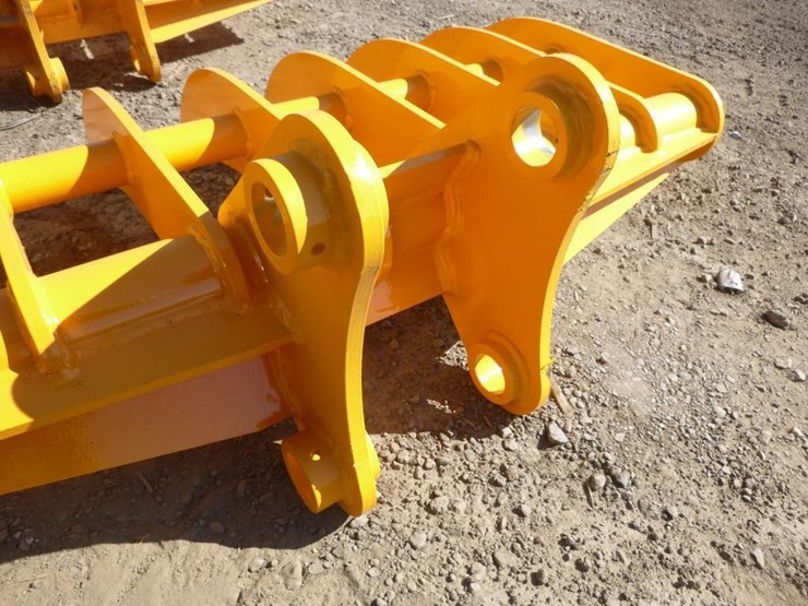 caterpillar-305-image-5