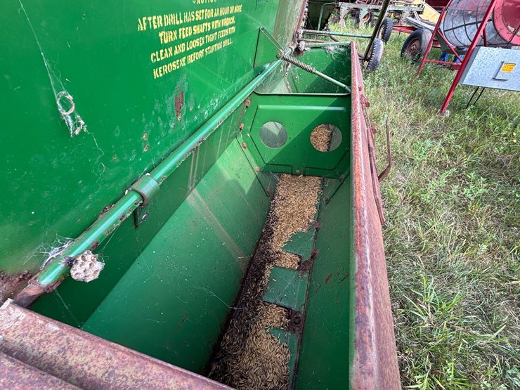 john-deere-8-image-29
