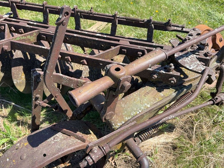 john-deere-disc-plow-image-10