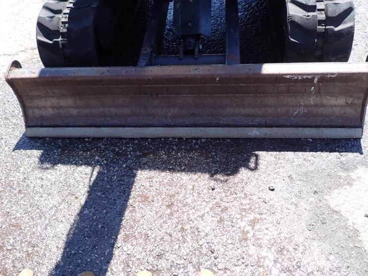 2021-bobcat-e26-image-9