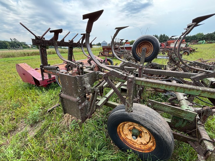#2656-•-kewanee-17'-field-cultivator-image-32