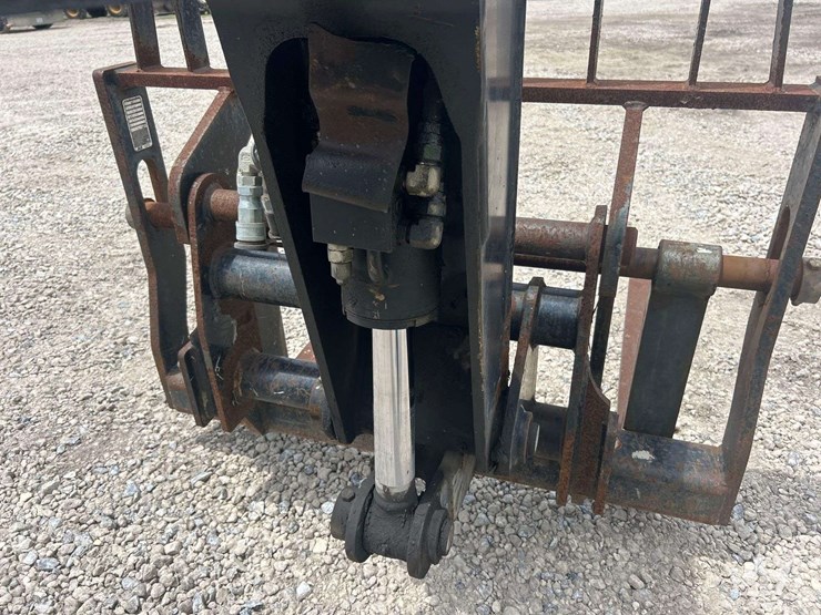 2018-jlg-g5-18a-image-14