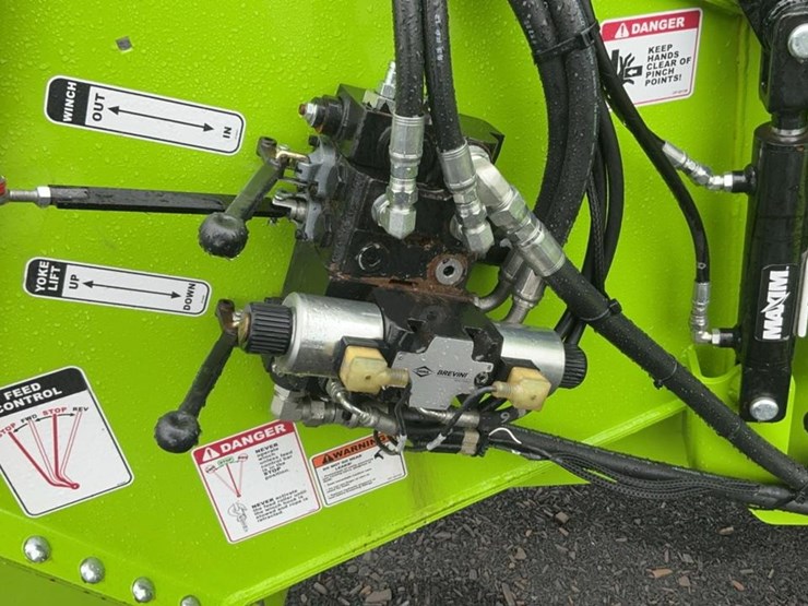#298-•-2024-dyna-vortex-v-18-brush-chipper-image-48