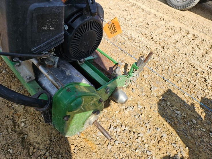 #30-•-john-deere-220a-greens-mower-image-13