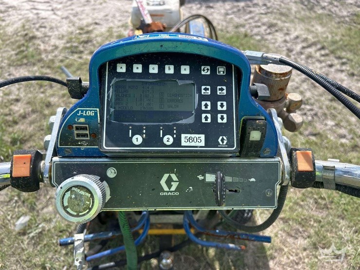 2018-graco-linelazer-v-200hs-hp-airless-line-striper-image-16