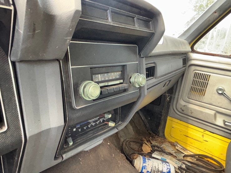 1985-ford-f700-image-19