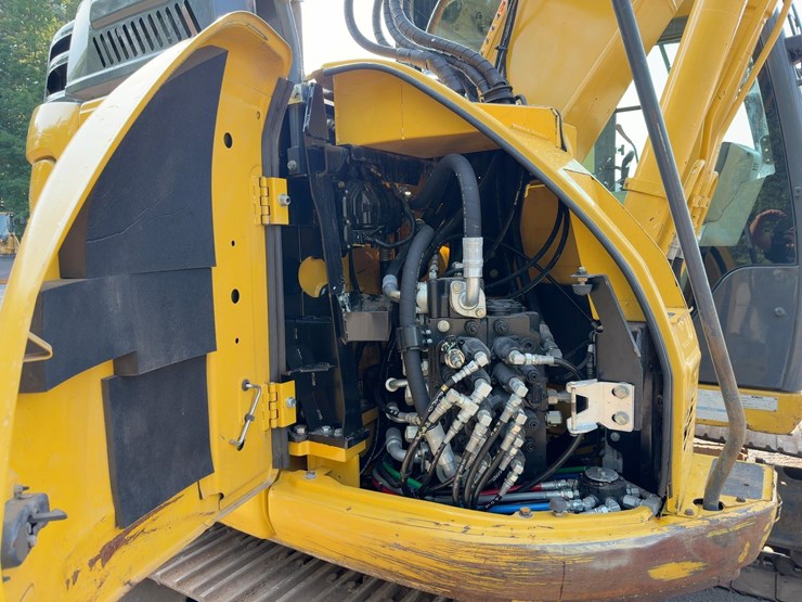 2018-kobelco-sk140sr-lc-5-image-33