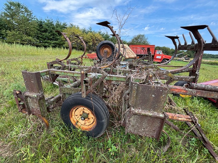 #2656-•-kewanee-17'-field-cultivator-image-15