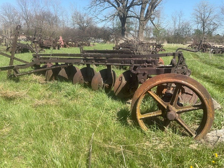 john-deere-disc-plow-image-7