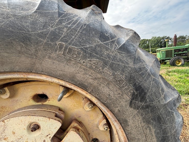 john-deere-4430-image-15