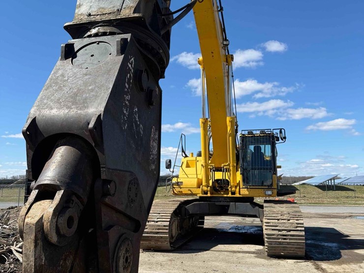 2014-komatsu-pc650-image-2