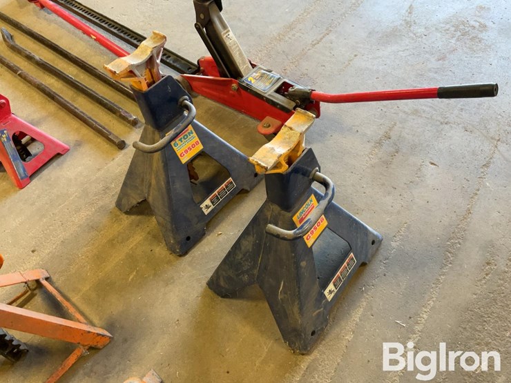 assorted-shop-tools-image-13