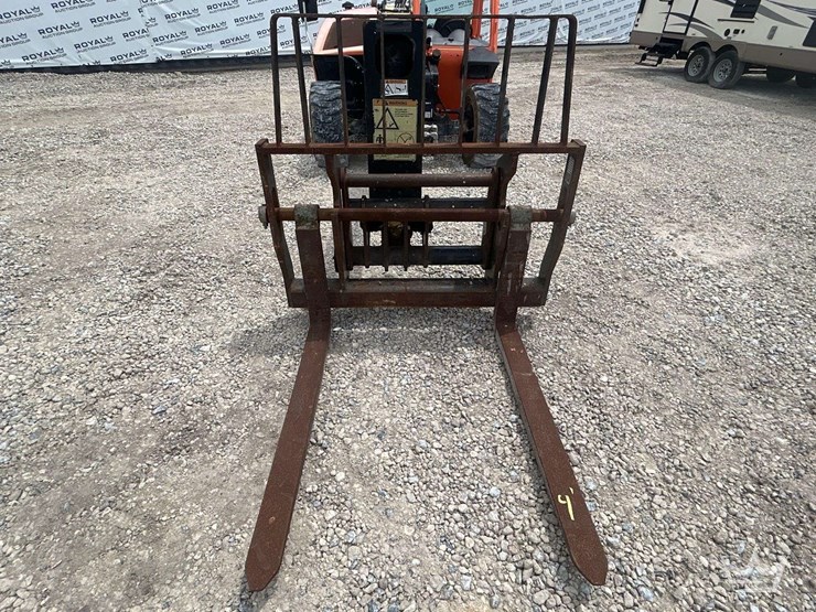 2018-jlg-g5-18a-image-11
