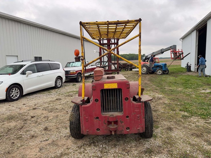yale-forklift-image-4