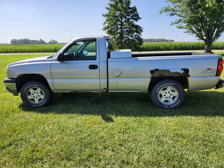 2005-chevrolet-1500-image-4