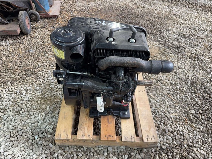 wisconsin-tjd-two-cylinder-engine-image-3