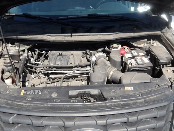 2019-ford-explorer-image-10