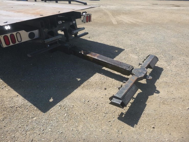 2016-ford-f650-image-15