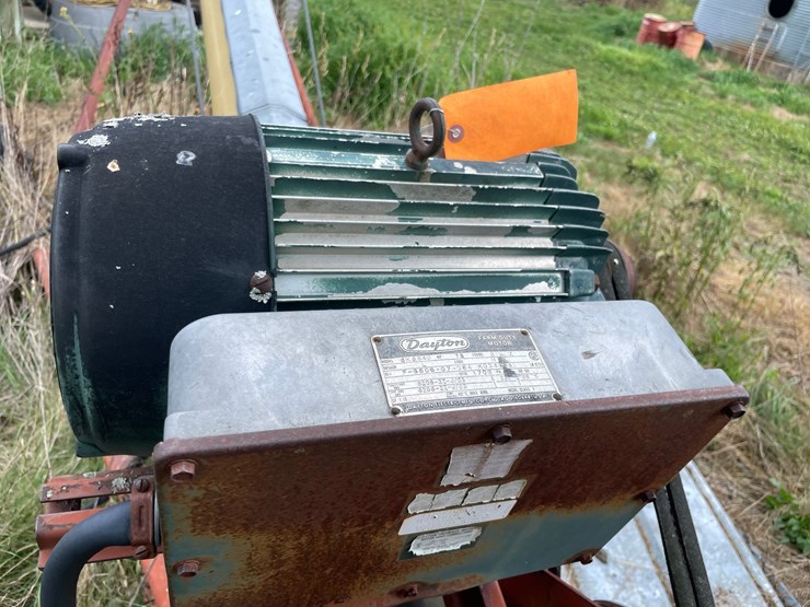 #2584-•-westfield-8-x-46-grain-auger-image-15