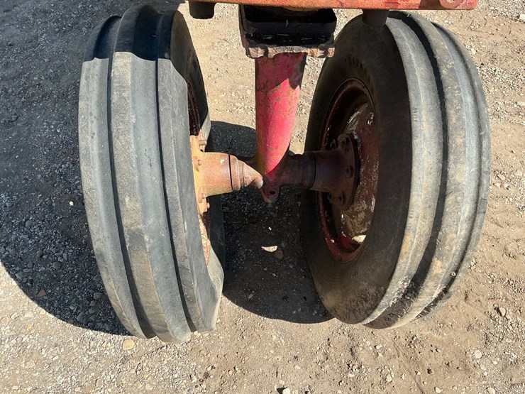 1960-case-ih-farmall-60-image-21