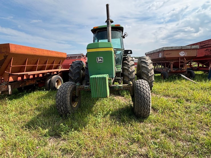 john-deere-4630-image-2