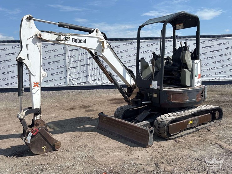 2017-bobcat-e26-image-1