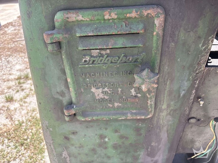 bridgeport-series-1-vertical-milling-machine-image-9