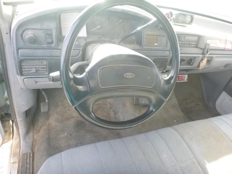 1996-ford-f450-image-17