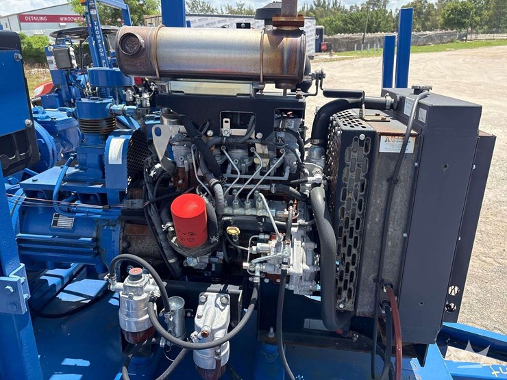 2021-thompson-6in-towable-pump-image-12
