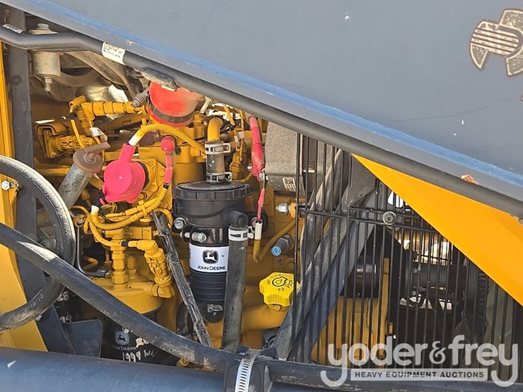 2019-deere-310sl-image-51