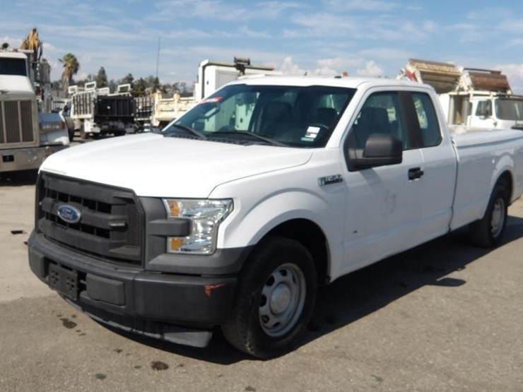 2017-ford-f150-image-2