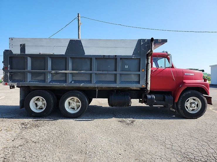 1971-ih-2010a-truck-image-21