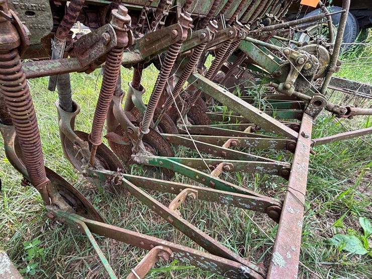 john-deere-8-image-22