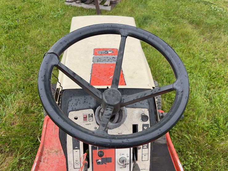 gilson-gt18he-garden-tractor-image-26