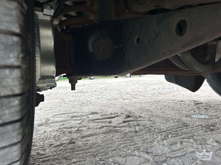 2006-ford-cargo-image-16