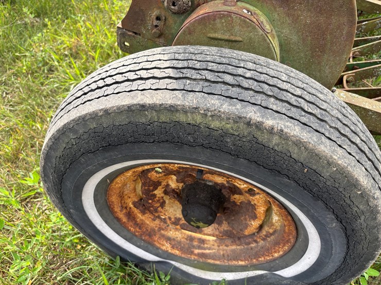 john-deere-8-image-14