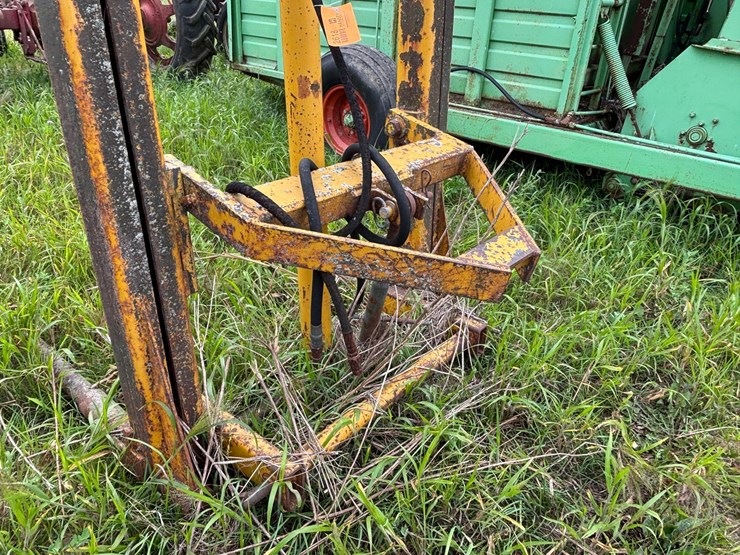#2618-•-vermeer-3-point-bale-mover-image-14